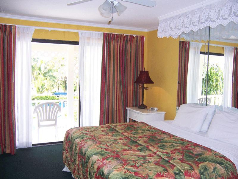 Sunrise Beach Club And Villas - Paradise Island Екстериор снимка